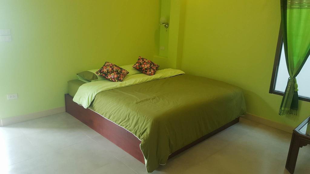 The House At Pranburi Hotell Exteriör bild