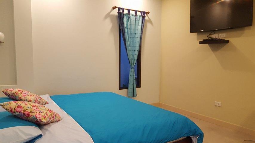 The House At Pranburi Hotell Exteriör bild