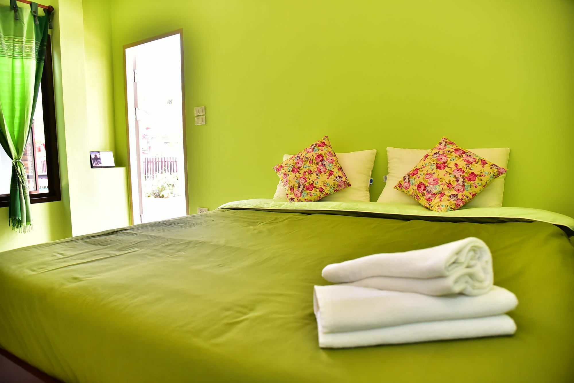 The House At Pranburi Hotell Exteriör bild