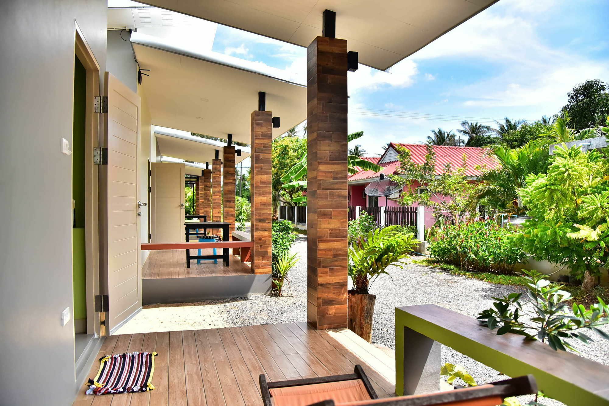 The House At Pranburi Hotell Exteriör bild